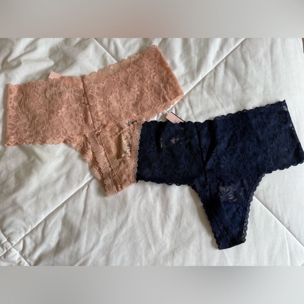 BONUS GWP! Victoria’s Secret Lace Thongs in Navy and Tan NWT - Picture 3 of 6